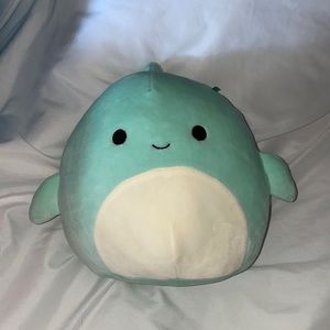 Perry “8 Dolphin Squishmallow 🐬